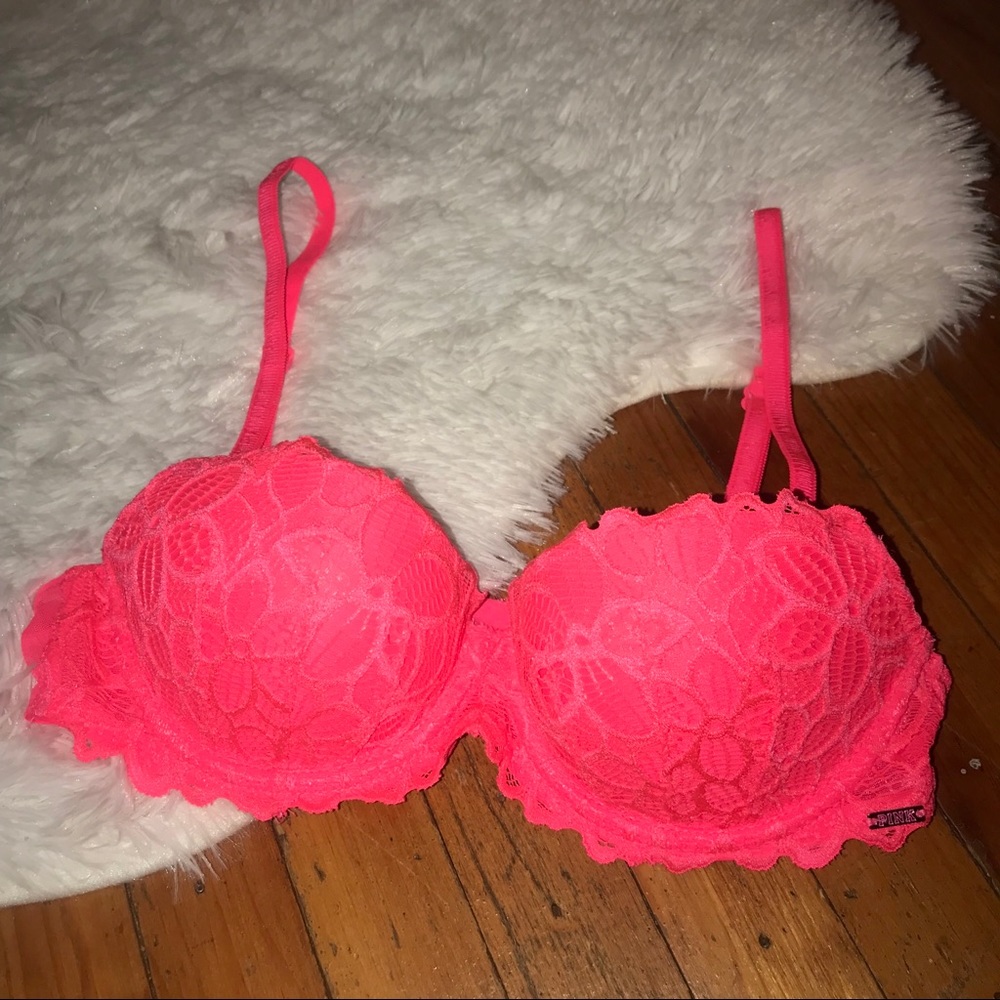 Victoria Secret Pink Floral Lace Hot Pushup Bra
